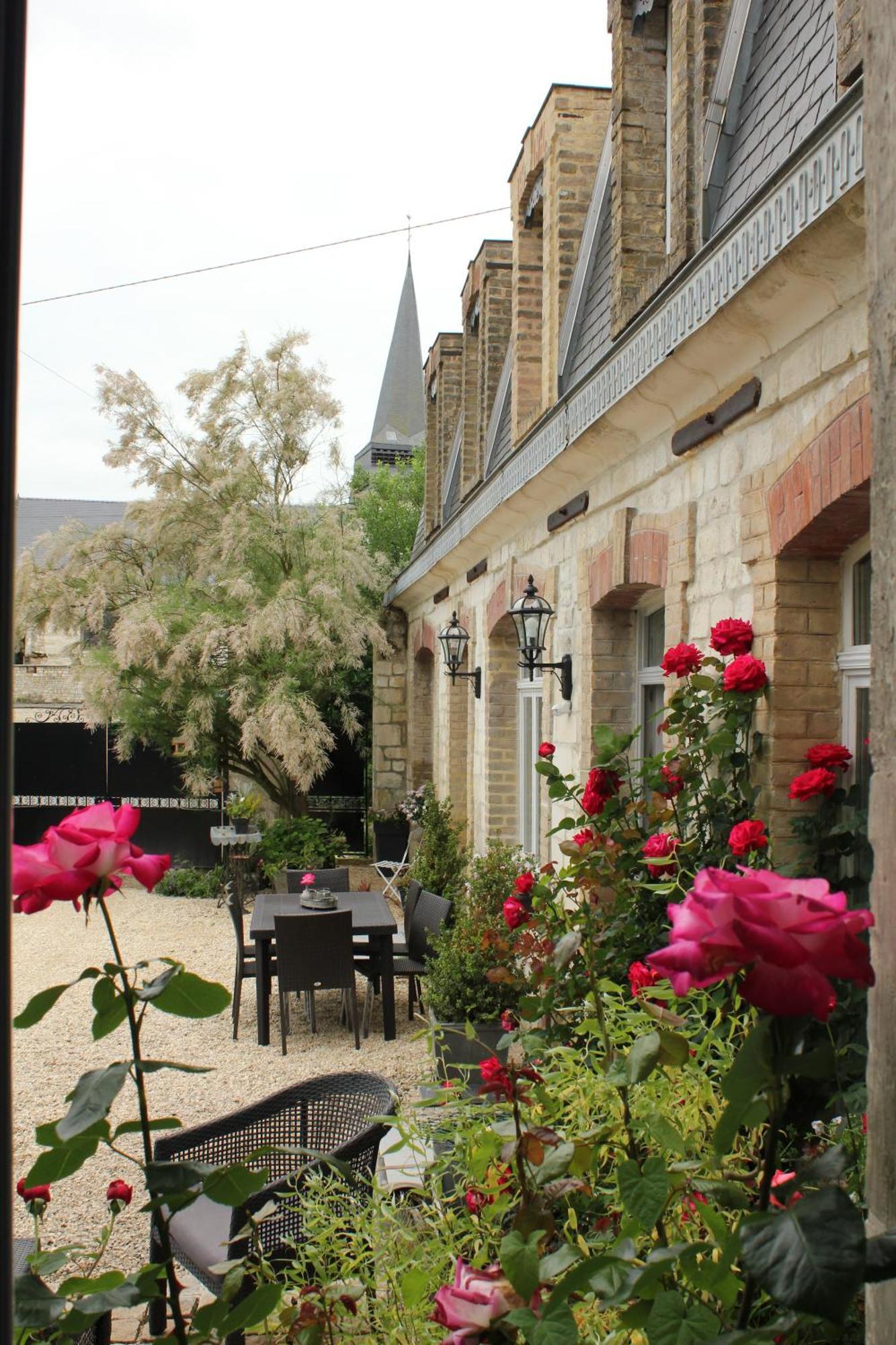 Le Presbytere De Sevigny Hotel Bagian luar foto